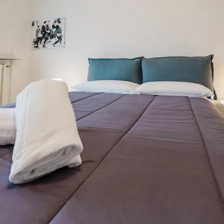 P&p Station Apartment *